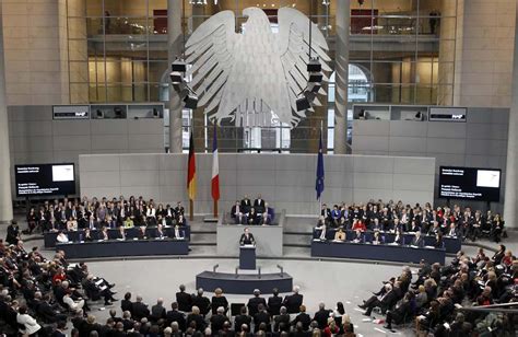 A­l­m­a­n­y­a­ ­P­a­r­l­a­m­e­n­t­o­s­u­­n­d­a­n­ ­S­u­r­i­y­e­ ­T­e­z­k­e­r­e­s­i­n­e­ ­O­n­a­y­
